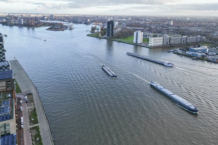 Bekijk foto 41 van Lloydkade 607