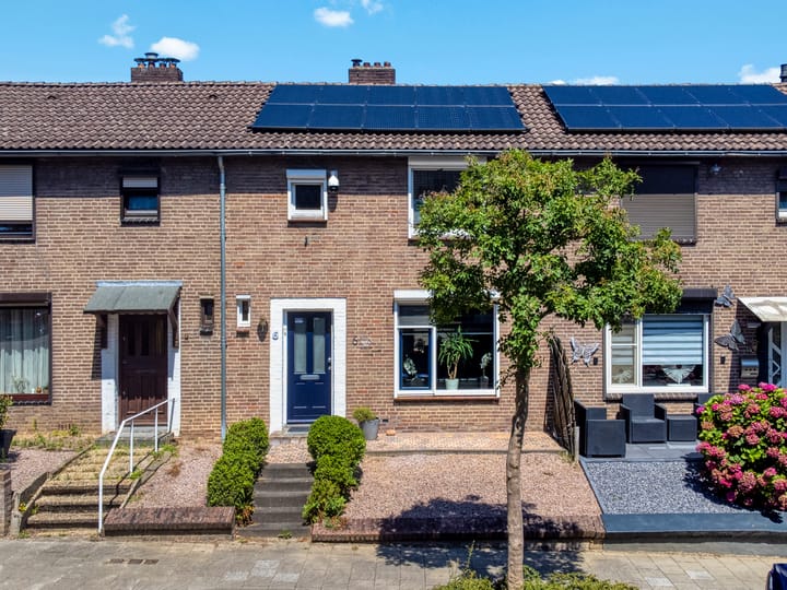 Foto 1 van Agaatstraat 6