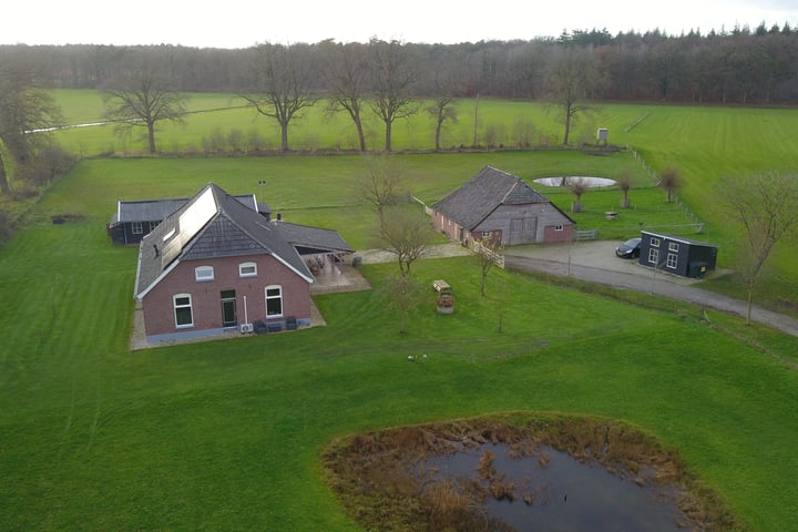 Bekijk foto 4 van Zelhemseweg 65