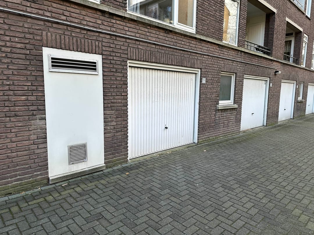 Photo 2 of Dr Augustijnlaan 135-E