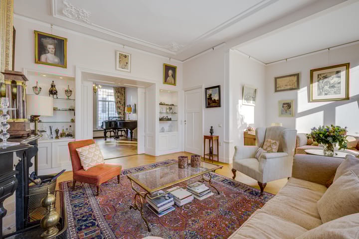 Foto 12 van Riouwstraat 111