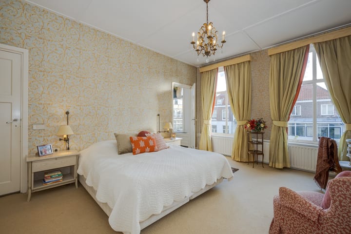 Foto 24 van Riouwstraat 111