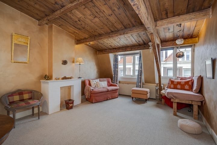 Foto 28 van Riouwstraat 111