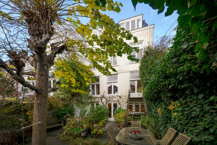 Foto 39 van Riouwstraat 111