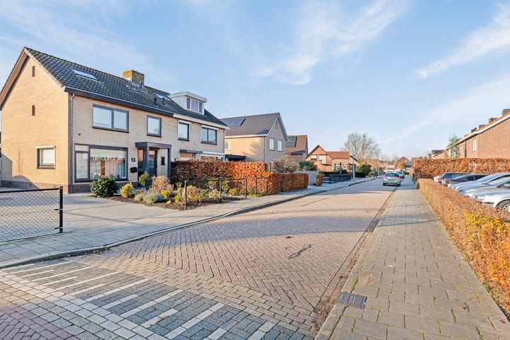 Foto 38 van Hessenbergstraat 13-A