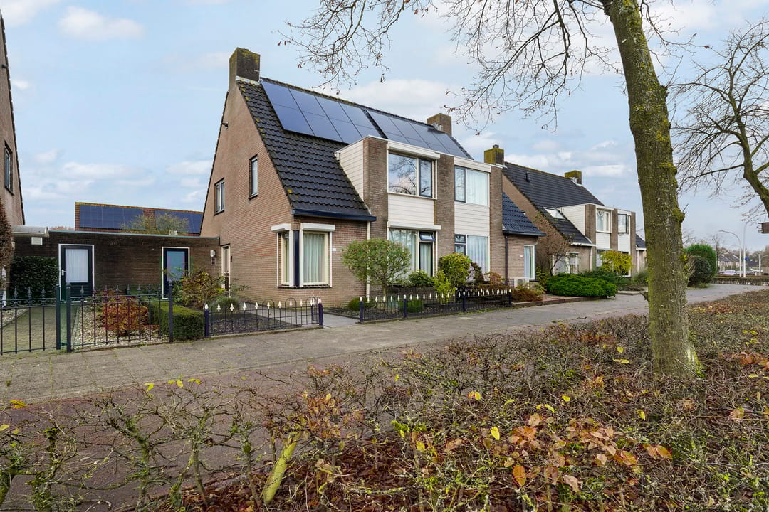 Foto 1 van Ds. Louwe Kooymanslaan 21