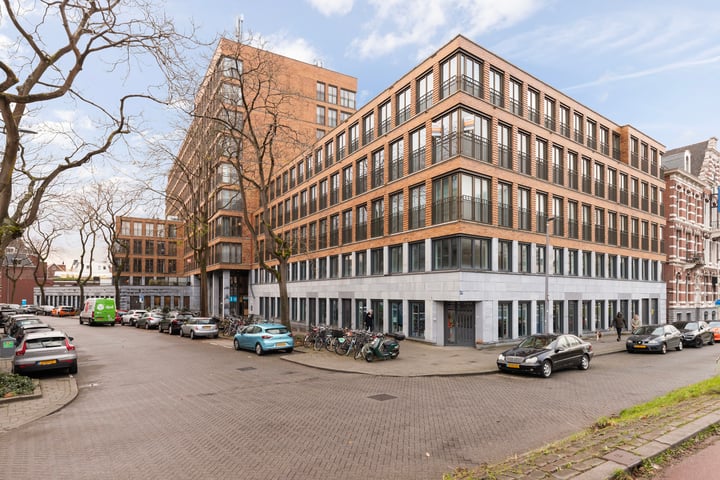 Bekijk foto 3 van Van Vollenhovenstraat 3-129