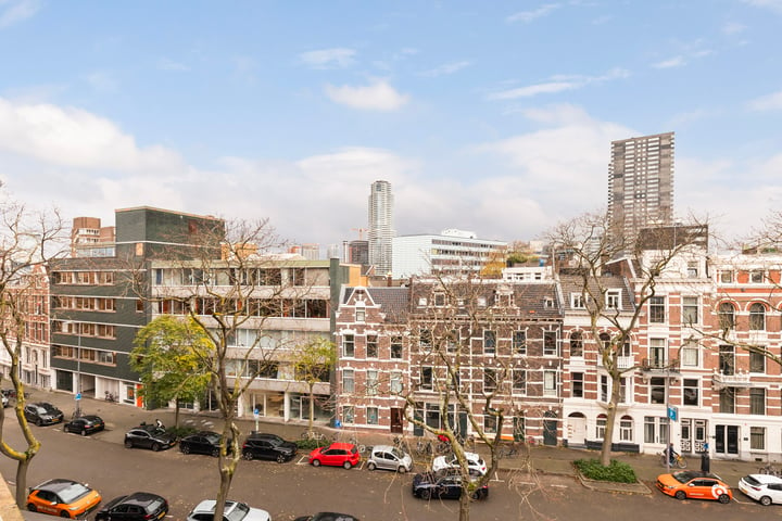 Bekijk foto 26 van Van Vollenhovenstraat 3-409