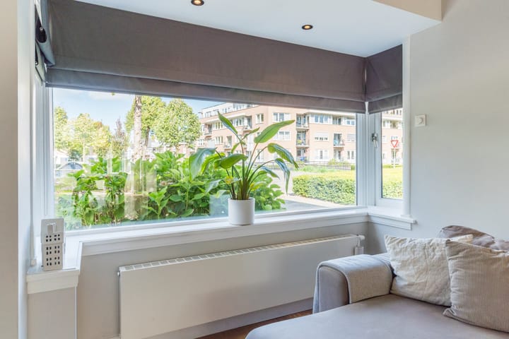 Foto 9 van Burg. Canterslaan 5