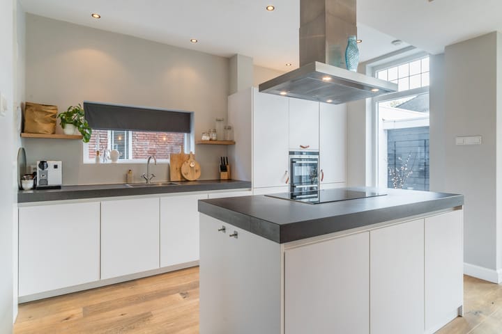 Foto 18 van Burg. Canterslaan 5