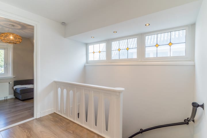 Foto 25 van Burg. Canterslaan 5