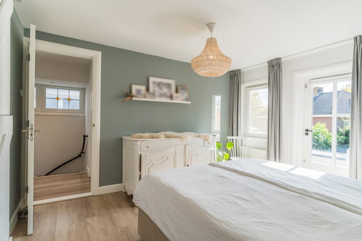 Foto 28 van Burg. Canterslaan 5