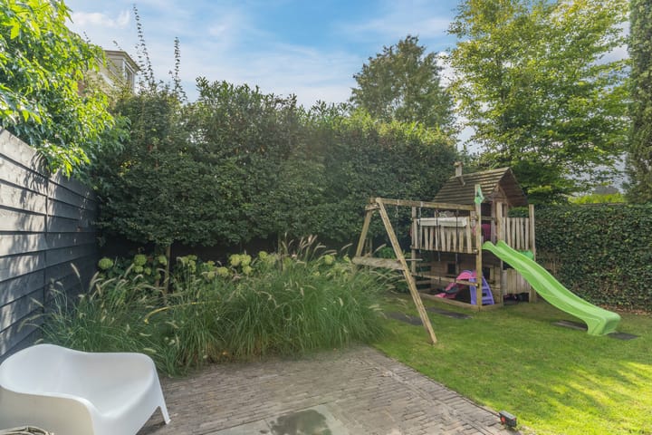 Foto 60 van Burg. Canterslaan 5