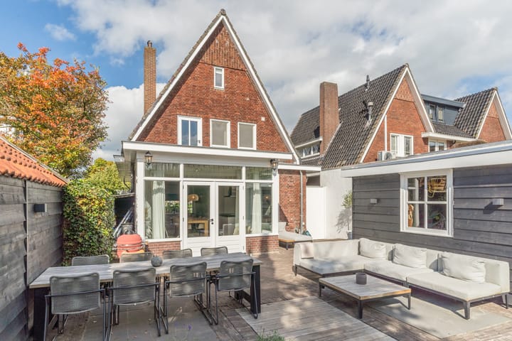 Foto 61 van Burg. Canterslaan 5