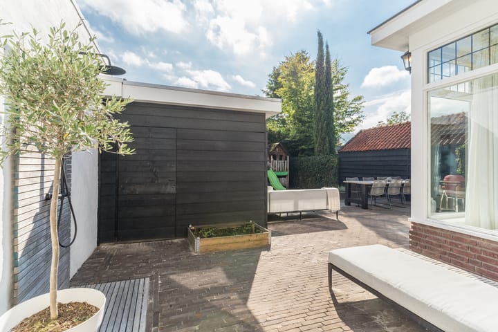 Foto 63 van Burg. Canterslaan 5