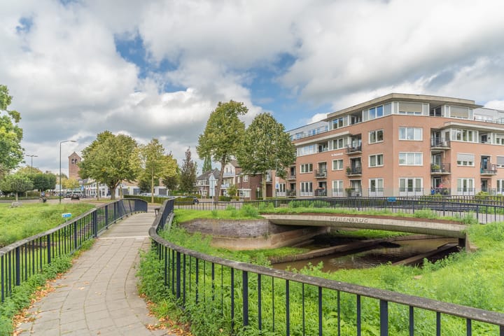 Foto 67 van Burg. Canterslaan 5