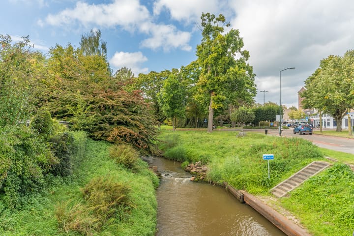 Foto 69 van Burg. Canterslaan 5