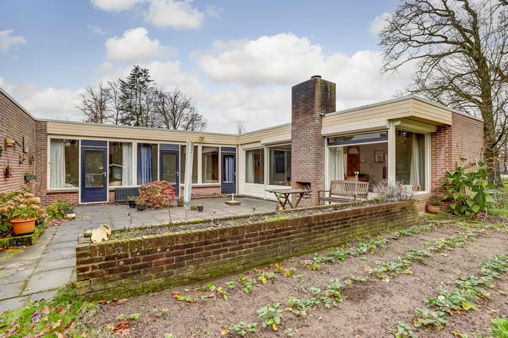 Foto 1 van Albert Schweitzerlaan 14