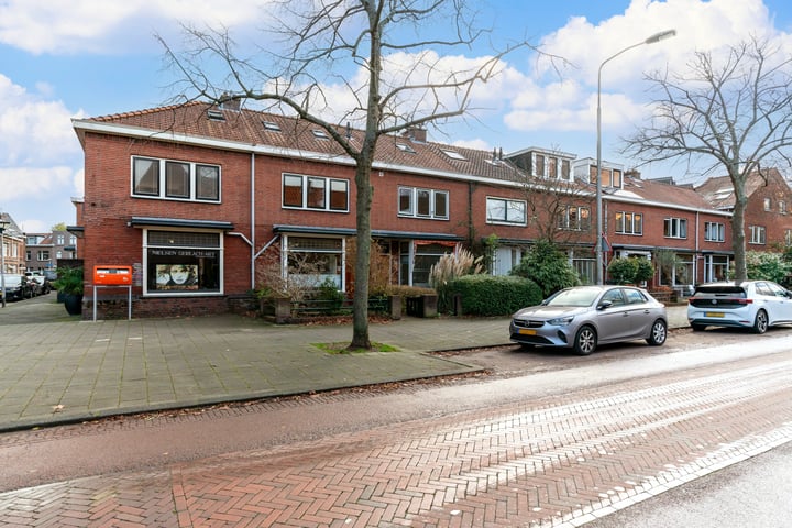 View photo 2 of Hof van Delftlaan 95