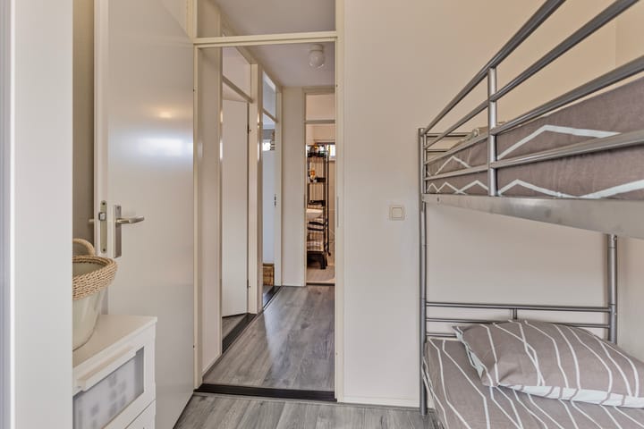 Photo 15 of Staringlaan 49