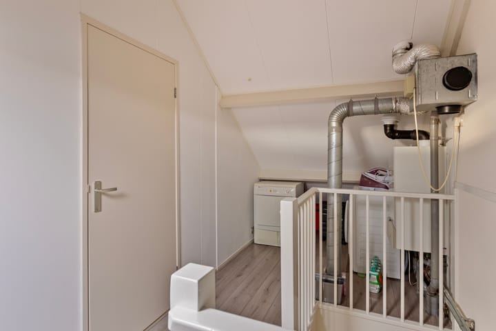 Photo 22 of Staringlaan 49