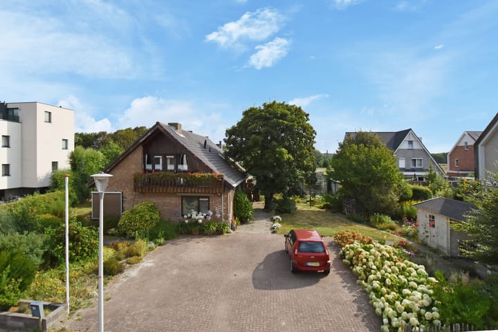 Foto 1 van Santhorsthof 50