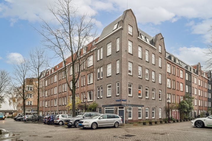 View photo 1 of Schaepmanstraat 176