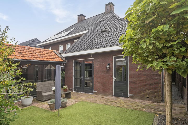 Bekijk foto 24 van Kluisstraat 37