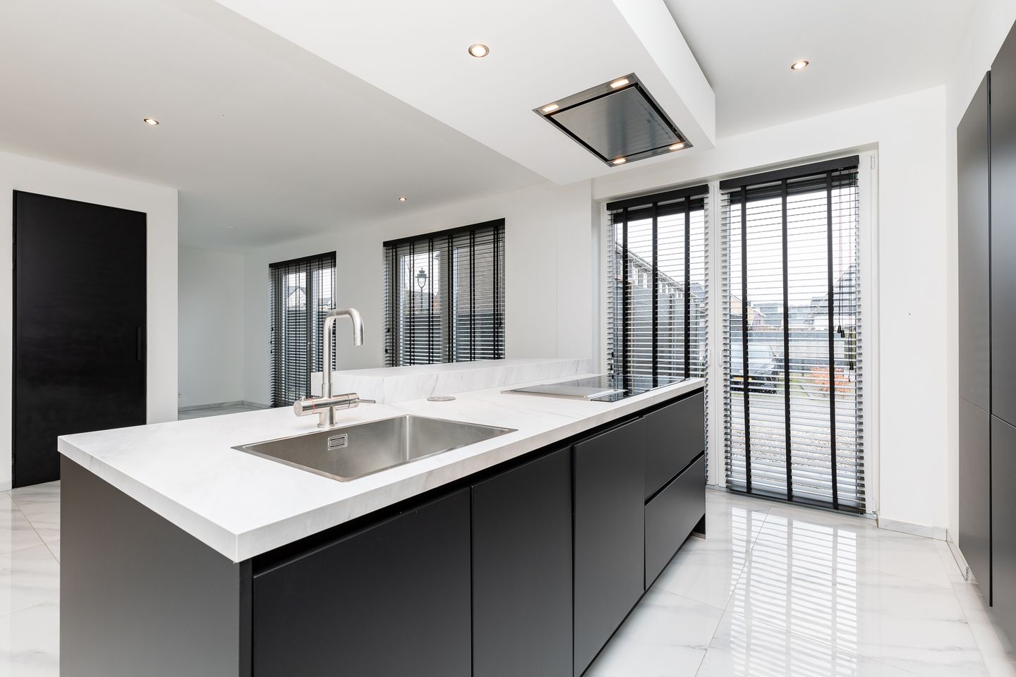 Foto 25 van Nobellaan 45