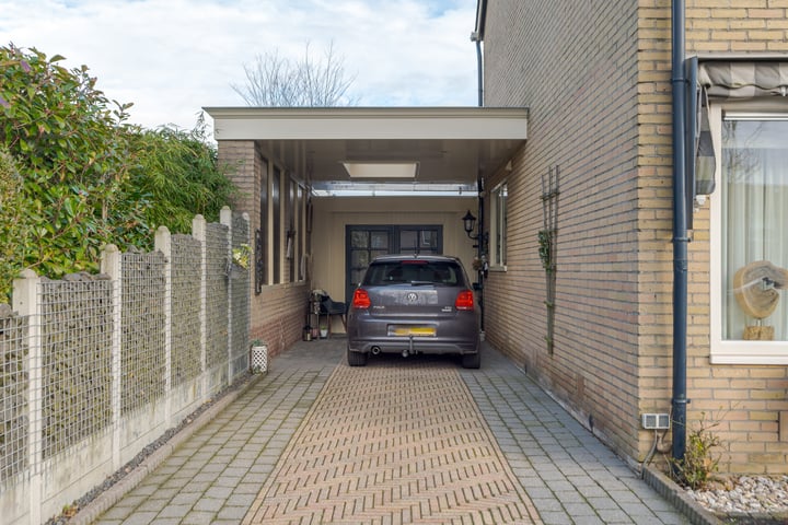 Bekijk foto 11 van Auke Vosstraat 65