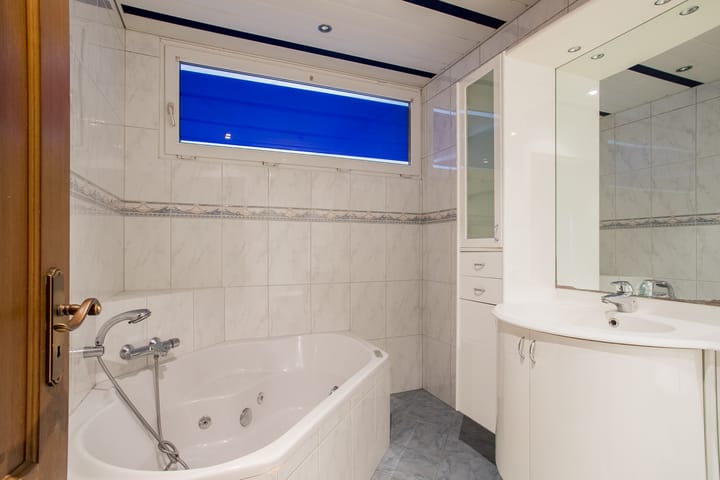 Foto 21 van Neeringerweg 37