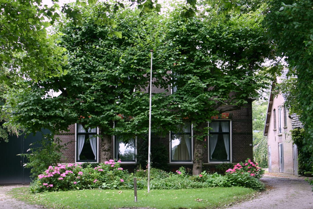 Photo 1 of Bredeweg 9