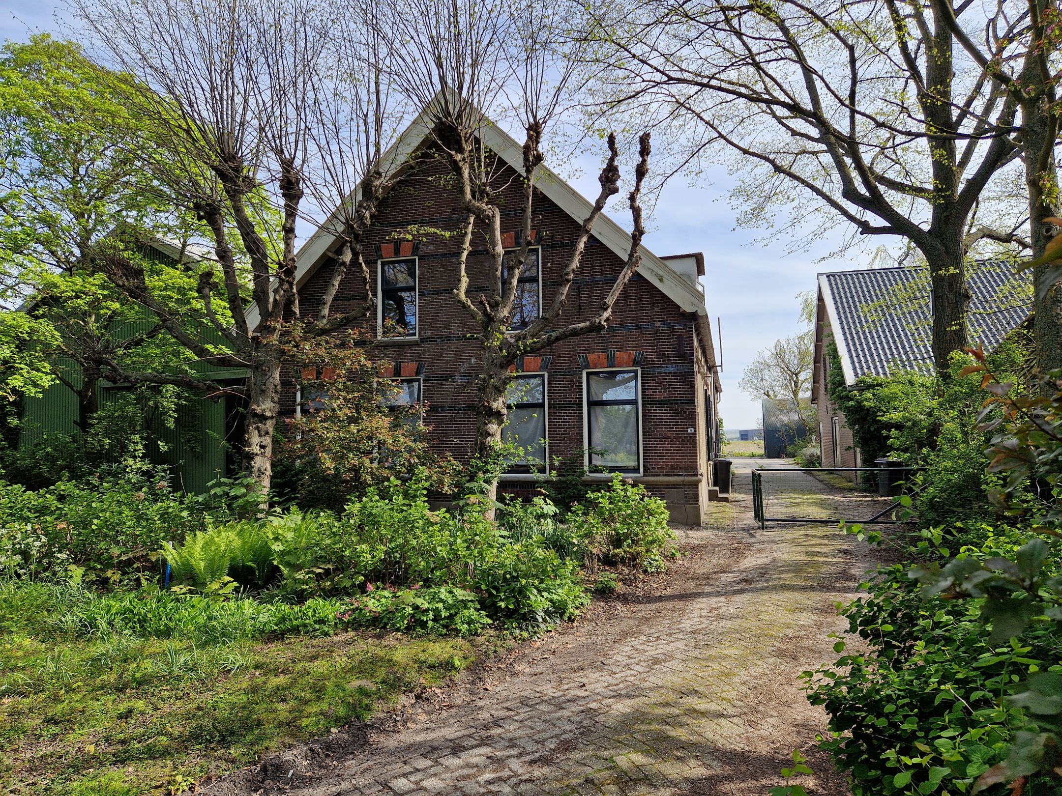 Photo 3 of Bredeweg 9