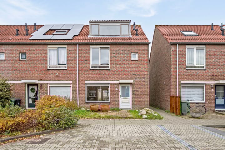 Foto 1 van Bernadettegang 24