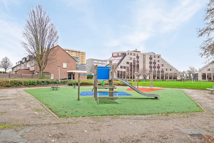 Foto 34 van Bernadettegang 24