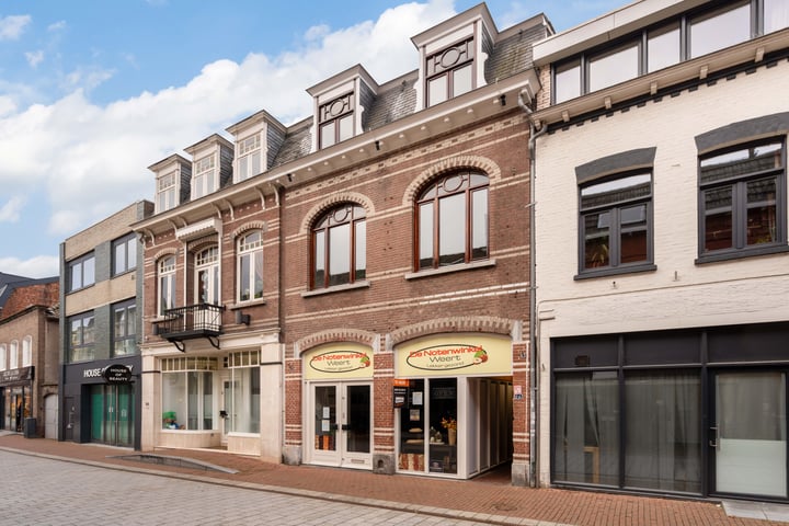 Bekijk foto 2 van Langstraat 26-A