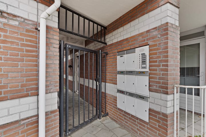 Foto 13 van Leharstraat 6-A