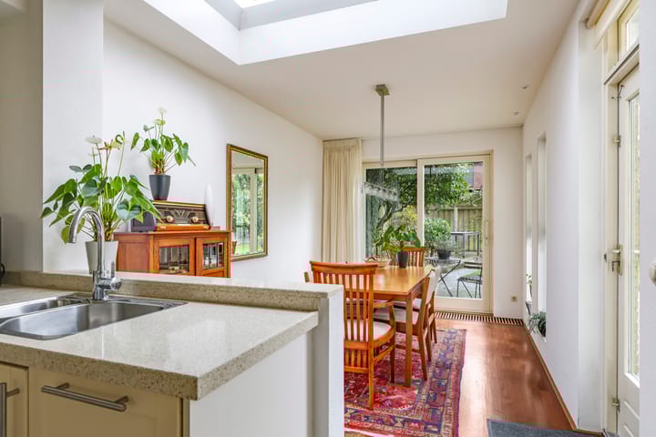 Photo 27 of Beneluxstraat 9