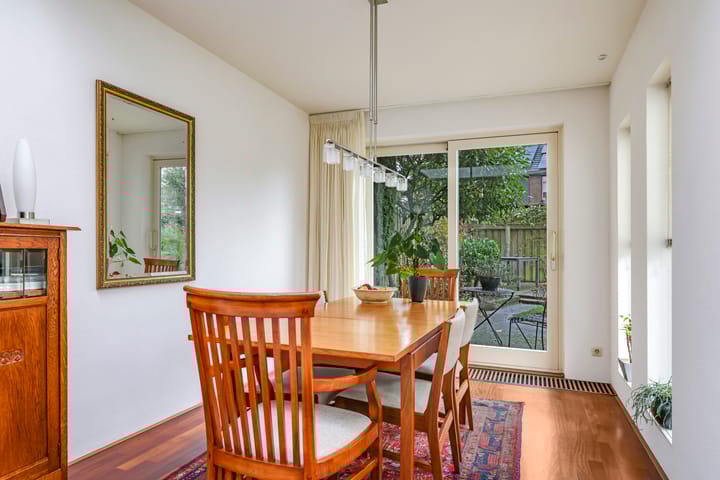 Photo 28 of Beneluxstraat 9