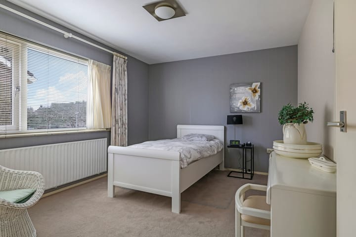 Photo 34 of Beneluxstraat 9