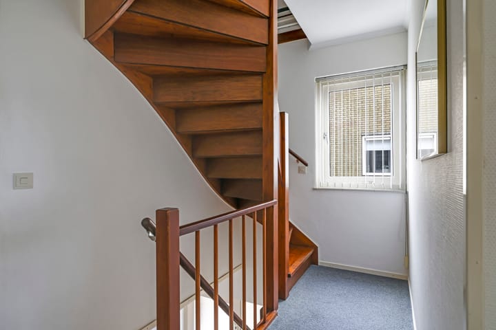 Photo 45 of Beneluxstraat 9