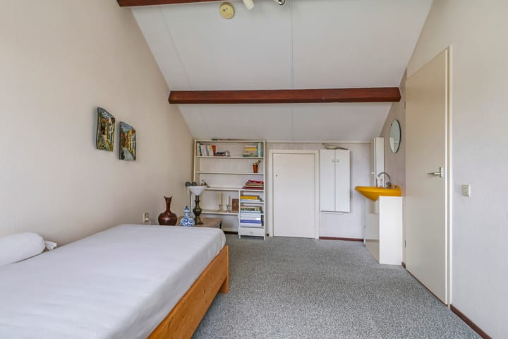 Photo 49 of Beneluxstraat 9