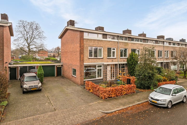 Bekijk foto 1 van Boerhaavestraat 84