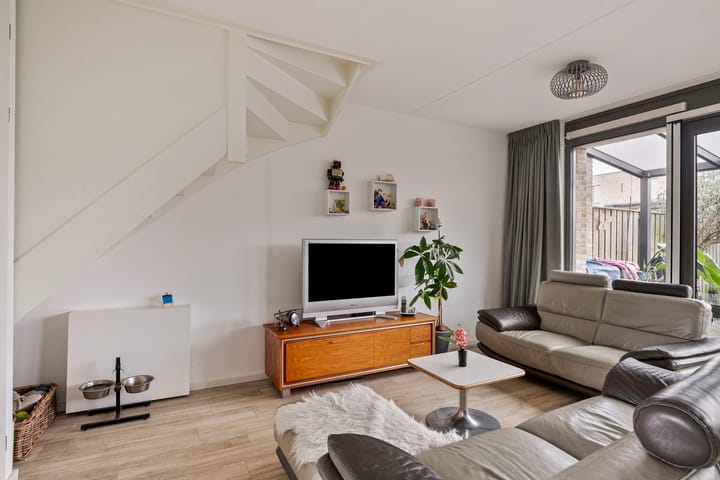 Foto 7 van Beeldbuisring 87