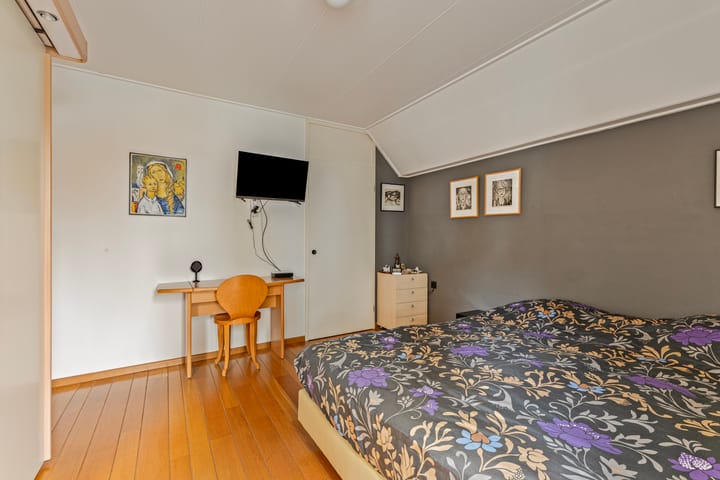 Foto 19 van Ridderstraat 141