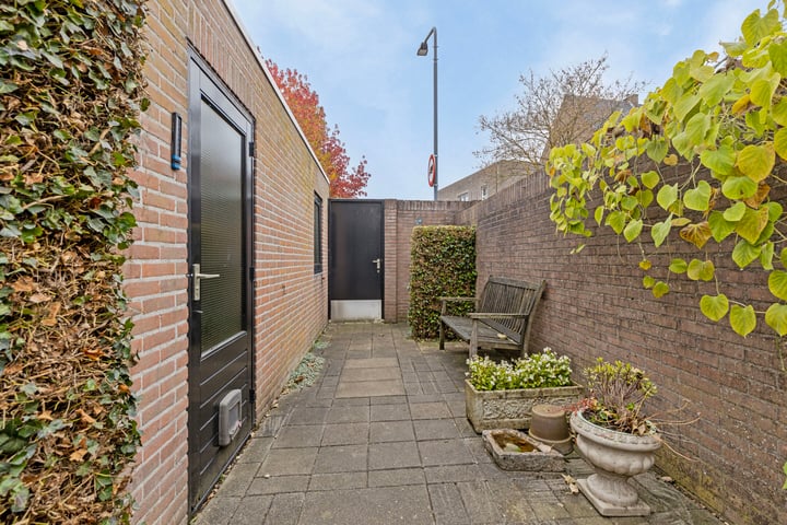 Bekijk foto 26 van Ridderstraat 141