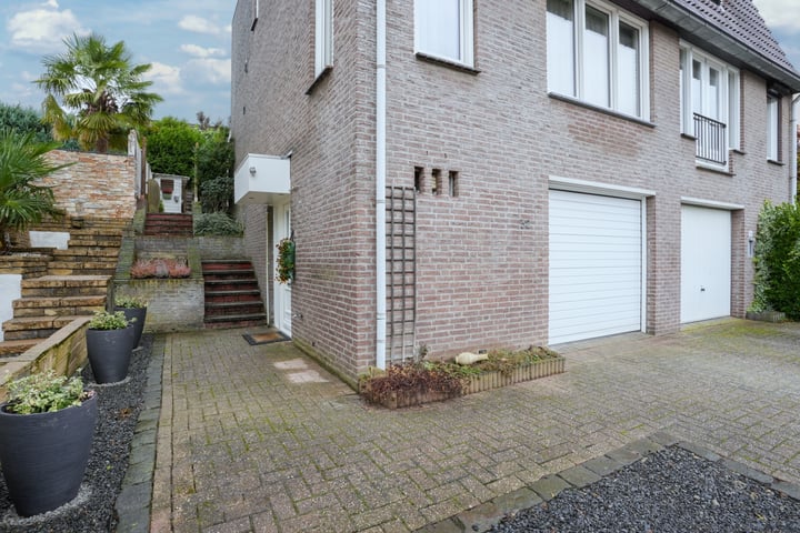 Bekijk foto 25 van Dokter Schepelstraat 32