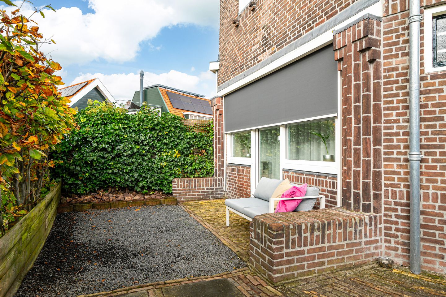 Photo 10 of Carel van Manderstraat 52