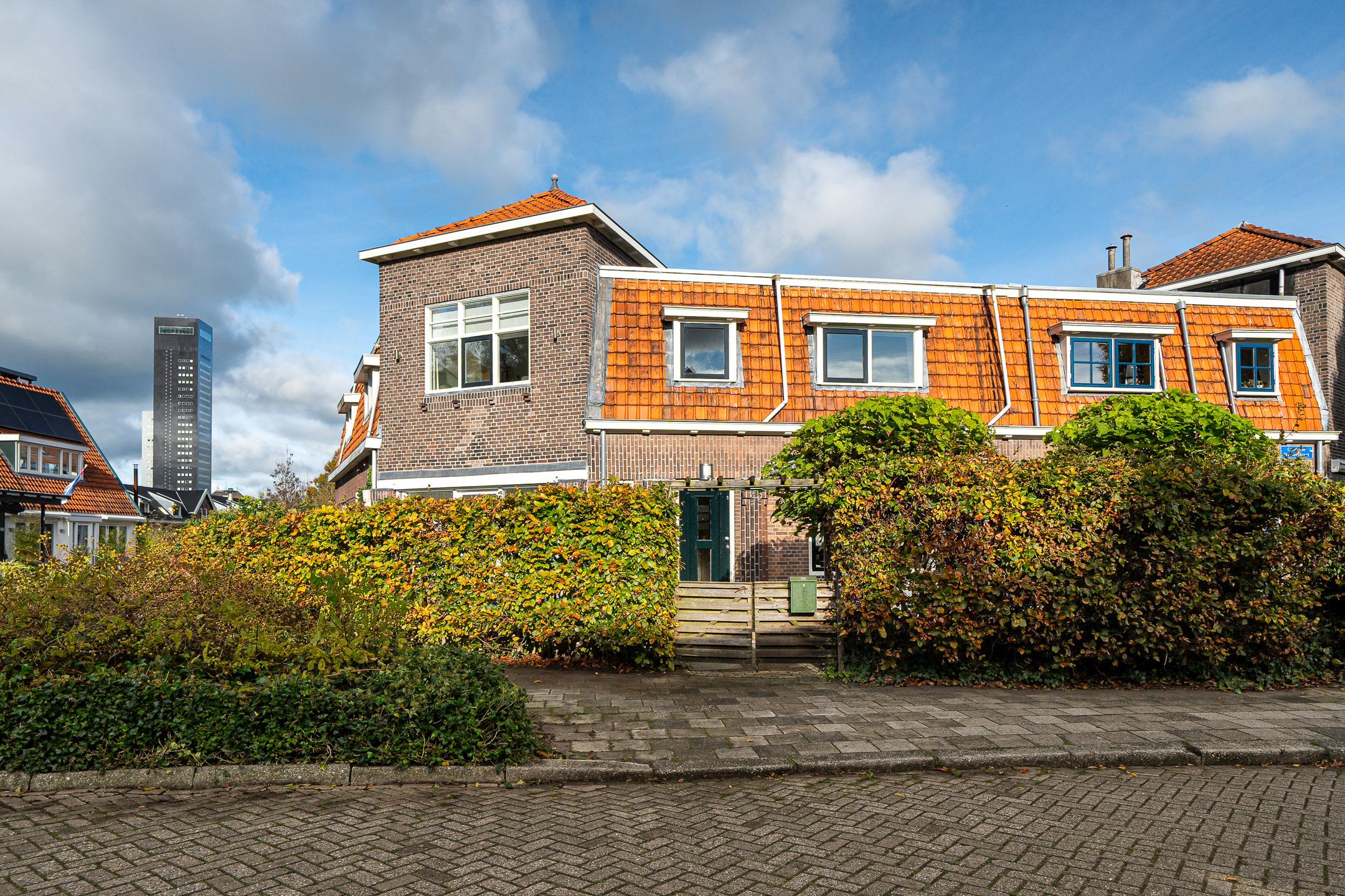 Photo 12 of Carel van Manderstraat 52