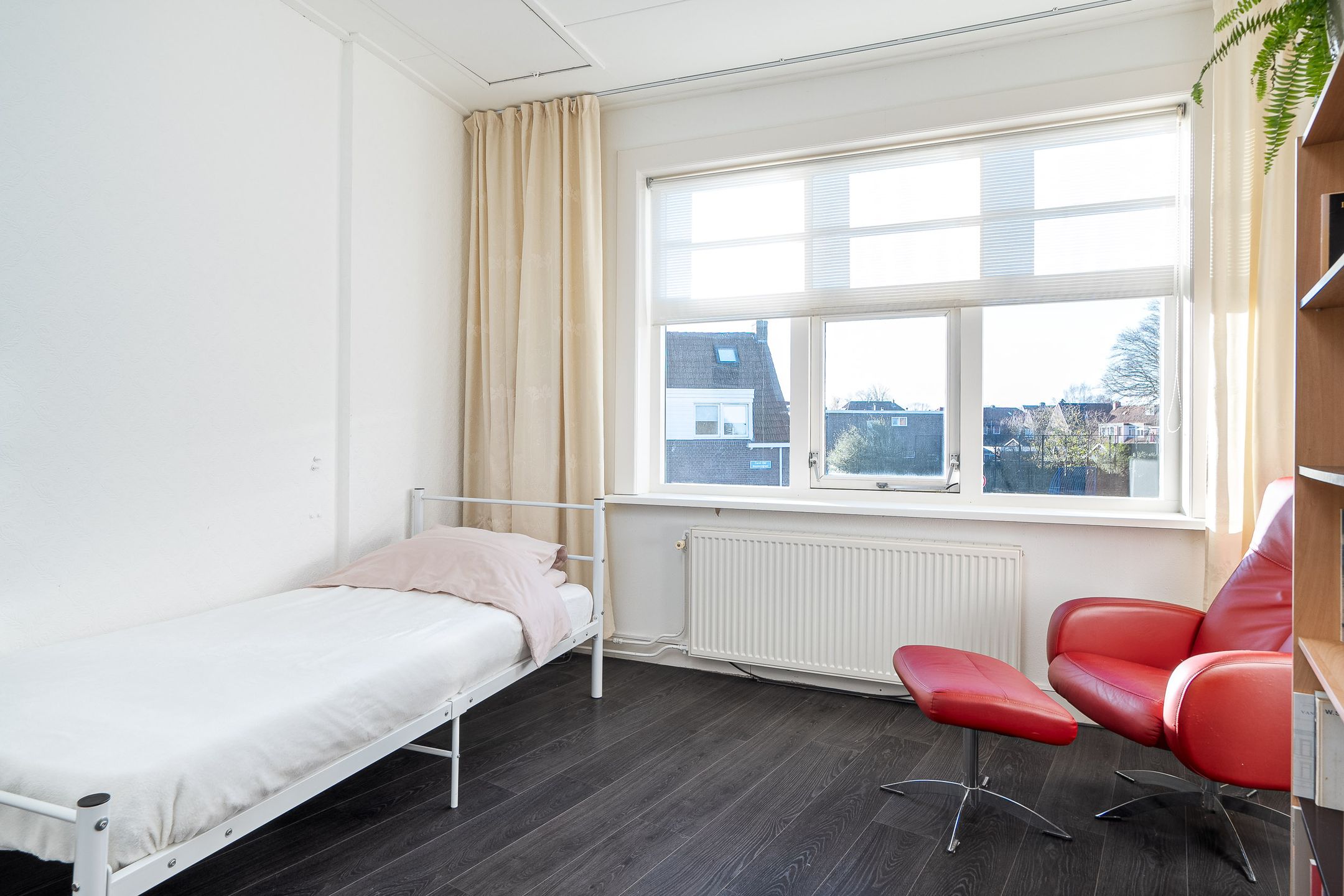 Photo 36 of Carel van Manderstraat 52